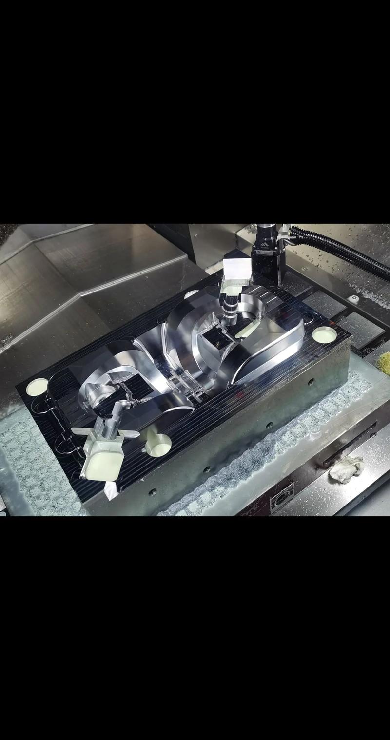 黄骅模具加工崭露头角，CNC加工设备革新工艺精度